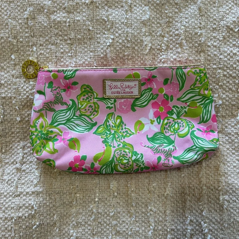 LILLY PULITZER X ESTEE LAUDER | Floral Makeup Bag - Picture 2 of 10